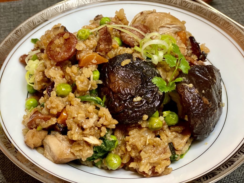 Bo Zai Fan (Chinese Chicken and Mushroom Clay Pot Rice) Recipe